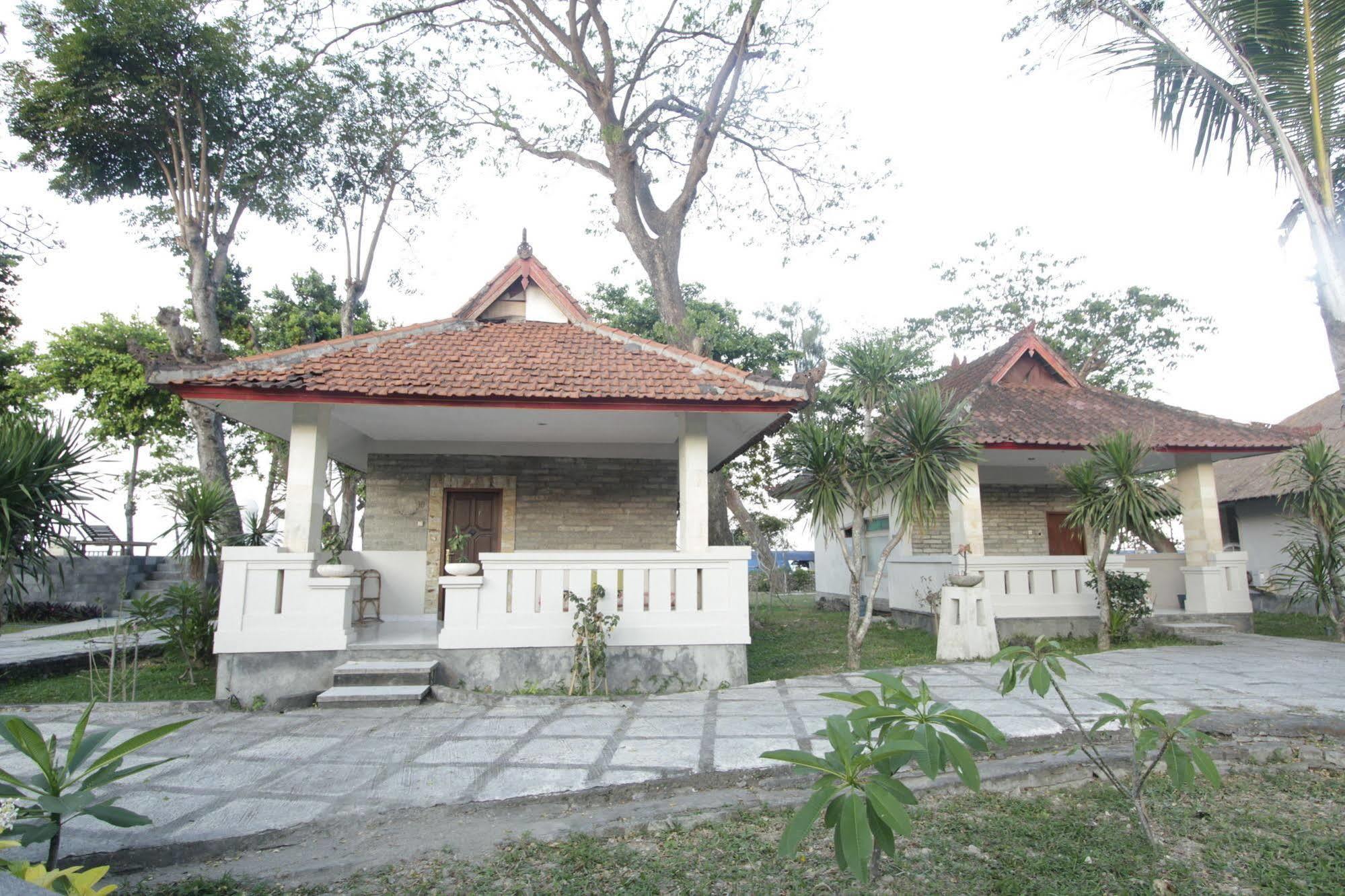 Alit Beach Resort And Villas Sanur Exteriör bild